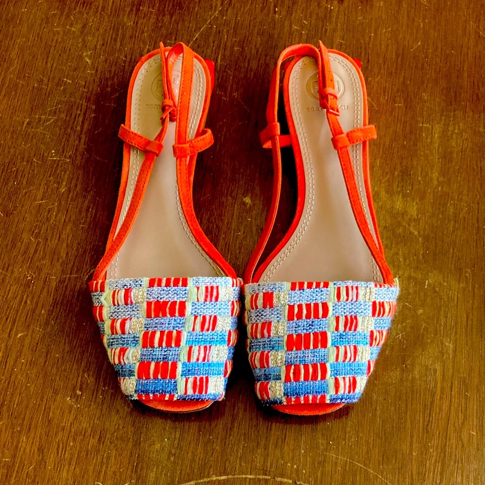 Tory Burch open toe flat.  8.5.  Lots of wear left in these.